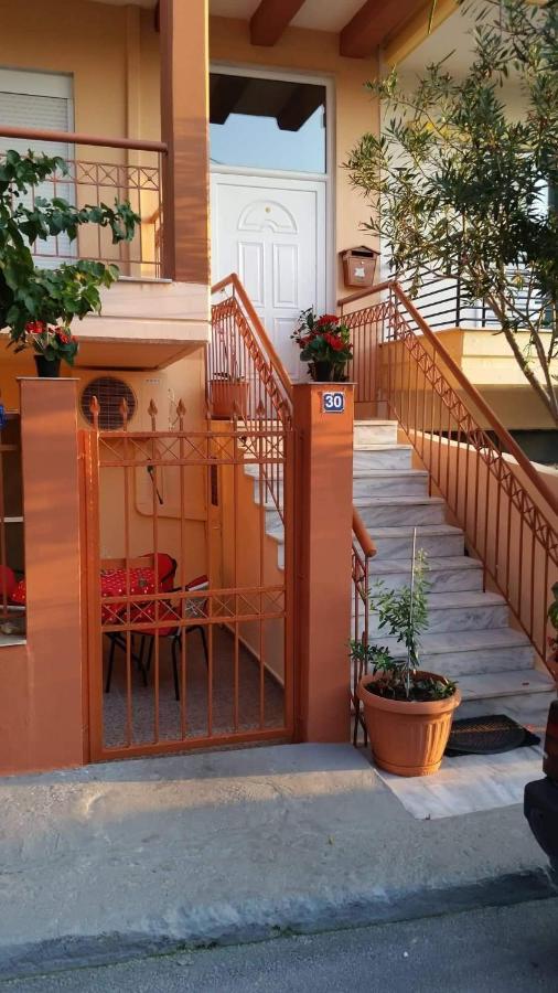 Elle Apartment By Alp Hospitality Services Nea Kallikrateia Luaran gambar