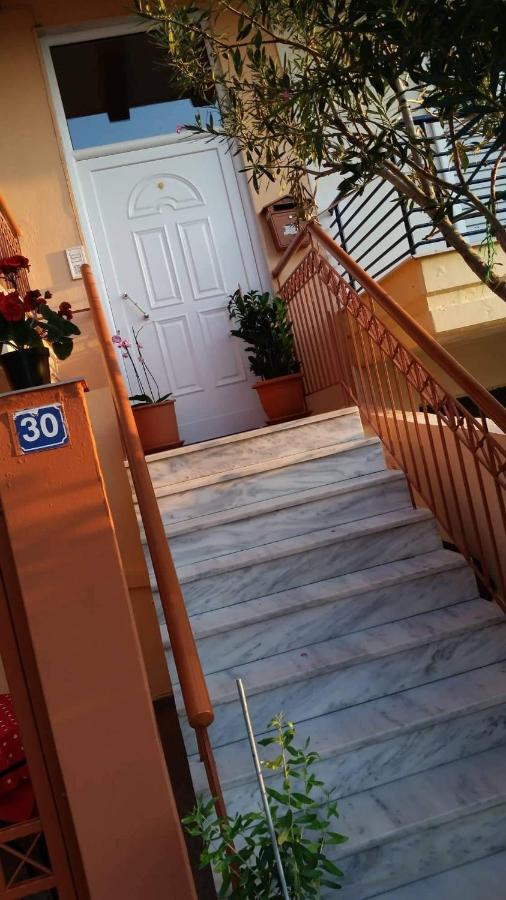 Elle Apartment By Alp Hospitality Services Nea Kallikrateia Luaran gambar